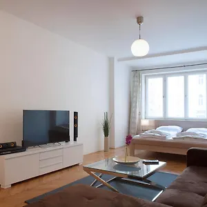 **** Aparthotel Dlouha - Old Town Česká republika